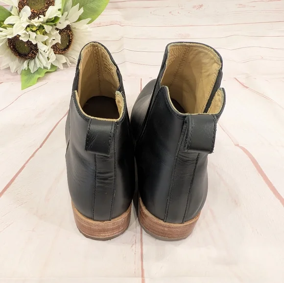 ๐ SALE ๐ NIB Nisolo Classic Chelsea Black Leather Ankle Boots - Picture 8 of 16